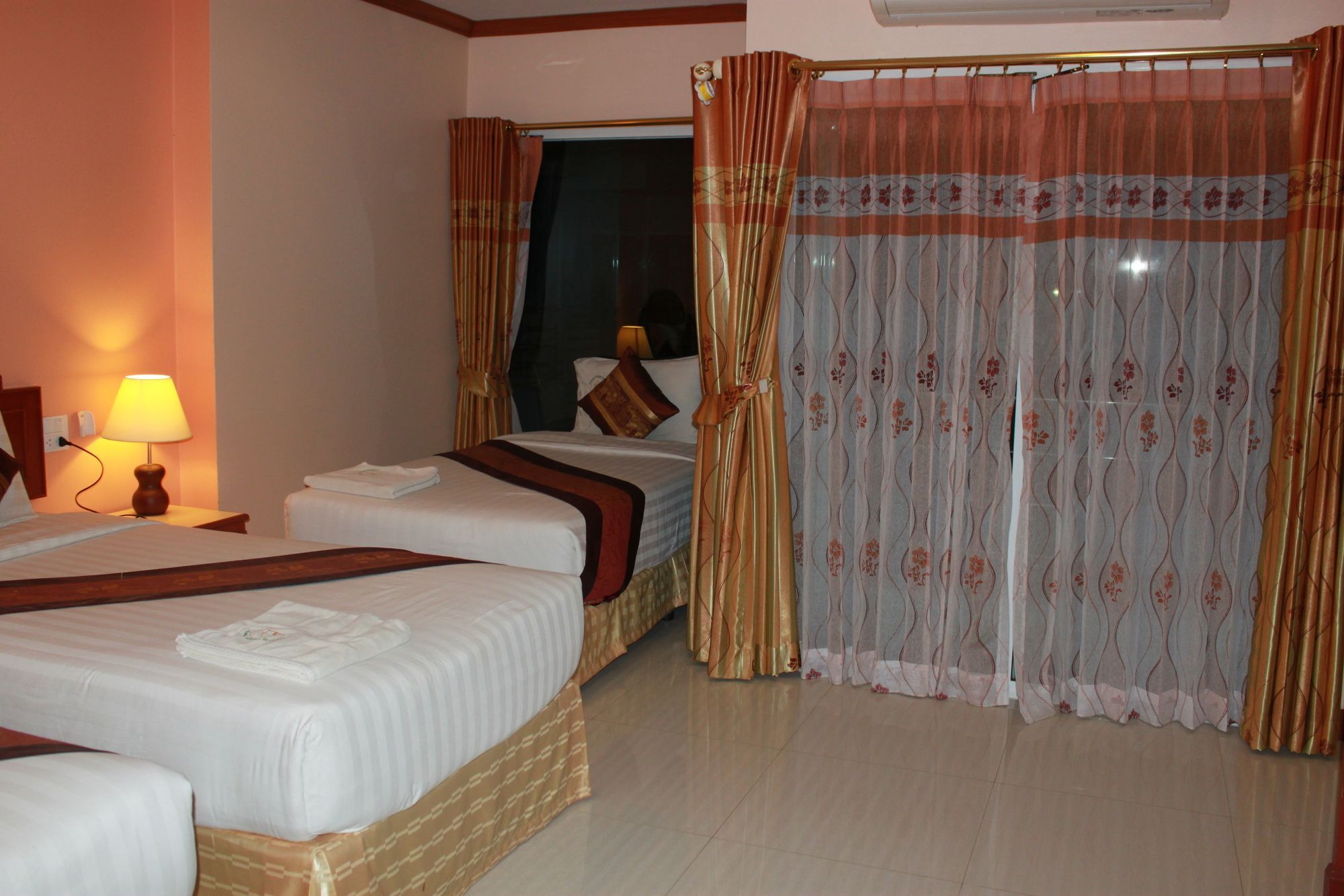 奥南乡村度假酒店 Ao Nang 外观 照片